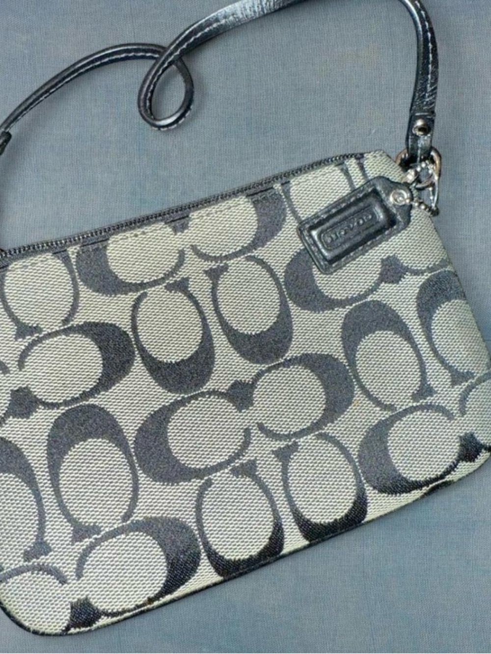 Vintage Coach Signature Canvas Wristlet Y2K - Gray/Black